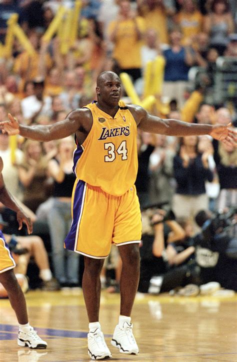 2000 shaquille o'neal|first nba basket in 2000.